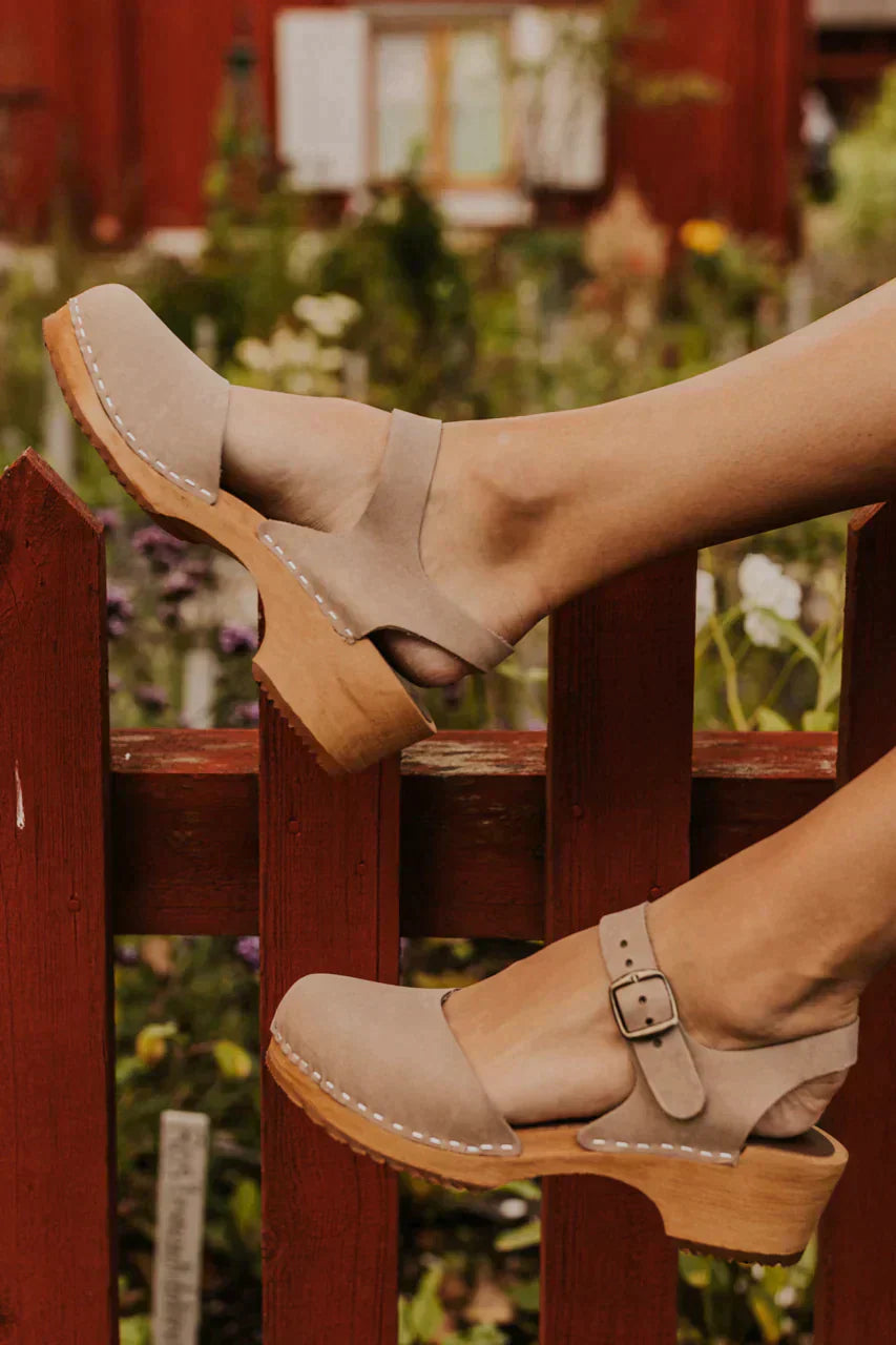 Zwergini-Mode | Stylische Clogs für Damen