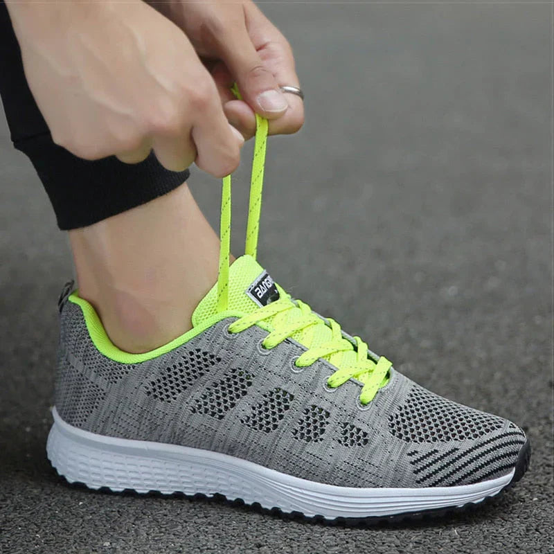 Zwergini-Mode | Leichte Turnschuhe aus Mesh