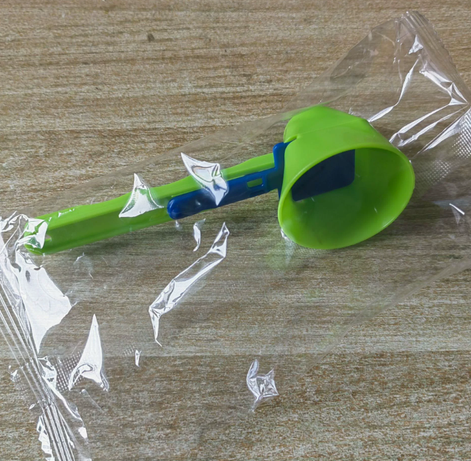 Verstellbarer Messlöffel mit Trichter für Proteinpulver und Kaffee
