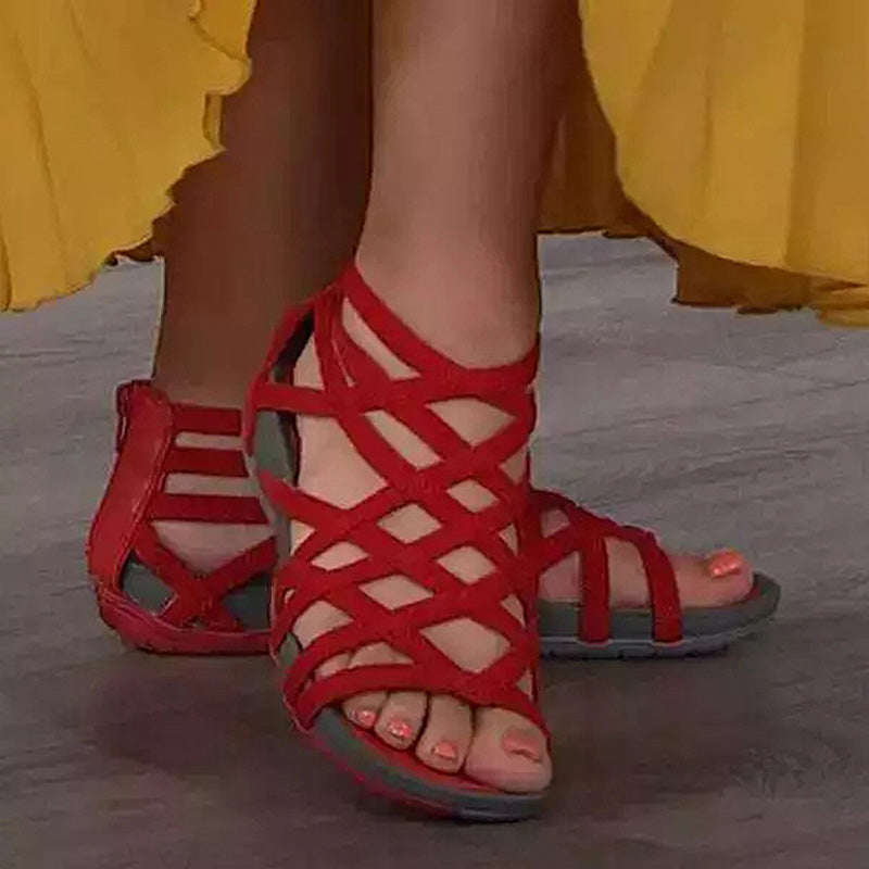 Zwergini-Mode Römersandalen für stilvolle Sommerlooks