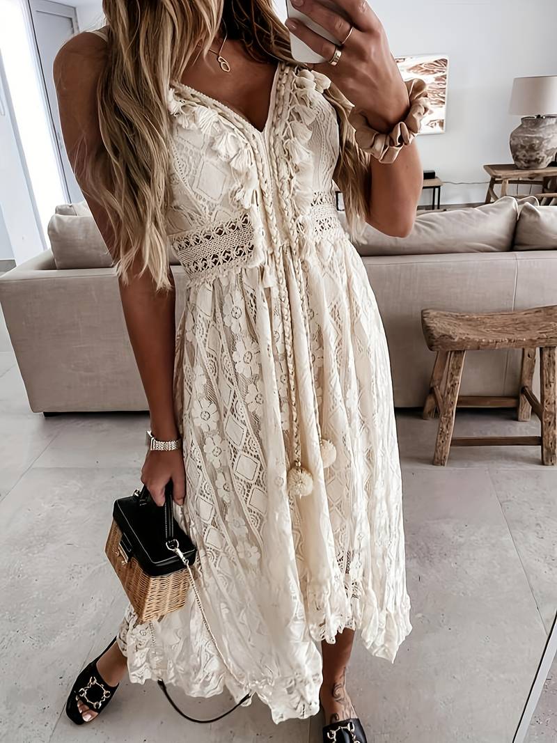 Zwergini-Mode – boho-maxi-sommerkleid mit spaghettiträgern und v-ausschnitt