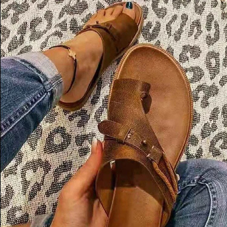 Zwergini-Mode | Retro Sandalen