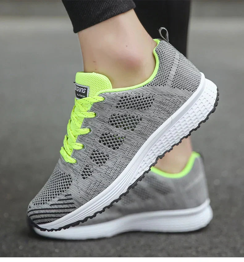 Zwergini-Mode | Leichte Turnschuhe aus Mesh