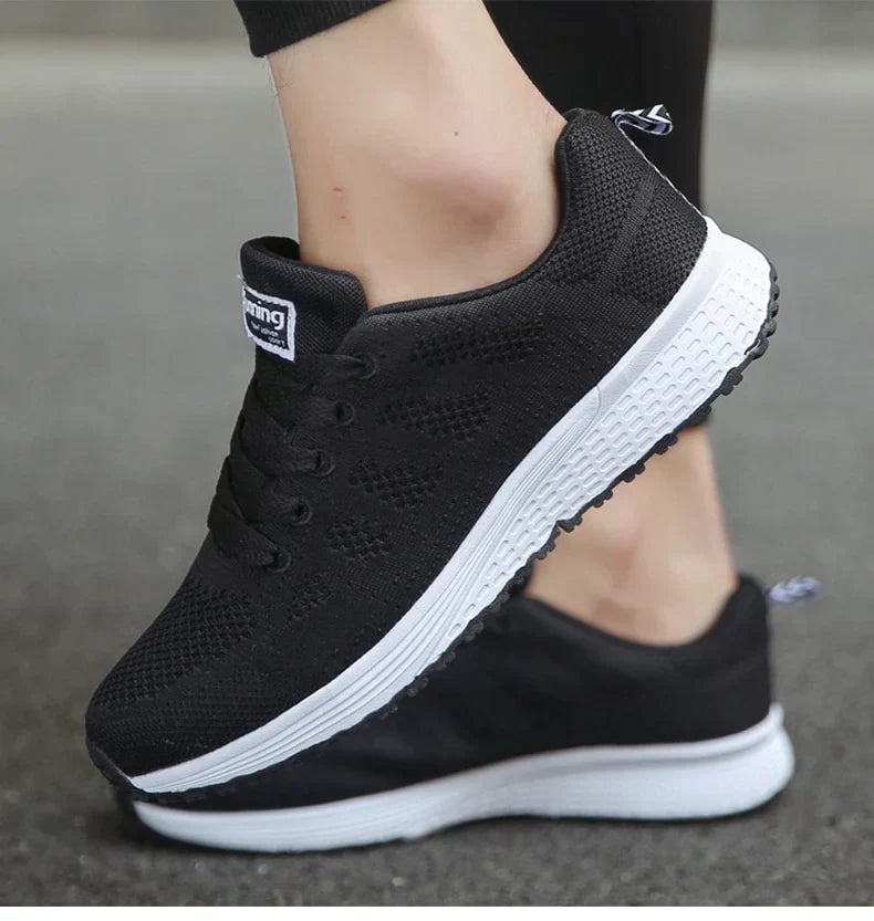 Zwergini-Mode | Leichte Turnschuhe aus Mesh