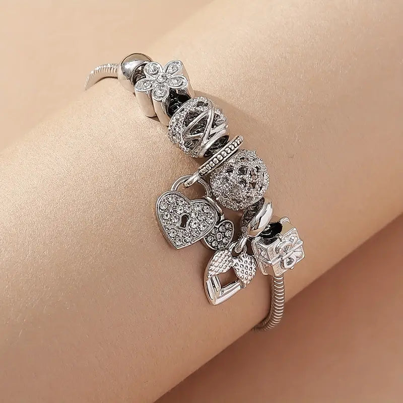 Zwergini-Mode Modisches Armband mit Strasssteinen und Blumen
