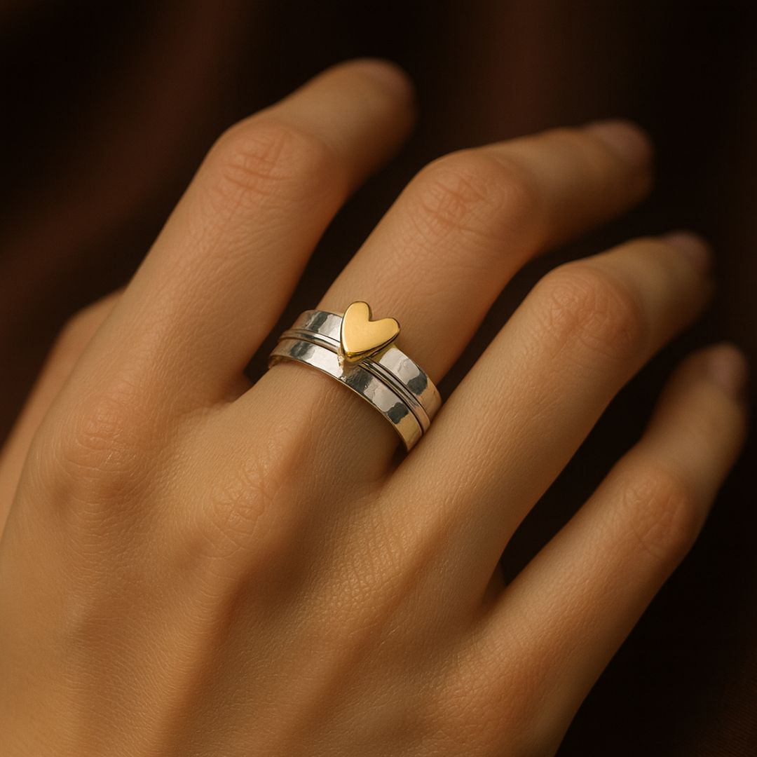 Vintage-Ring – Herzgold trifft Silberglanz