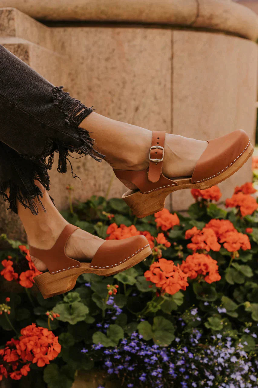 Zwergini-Mode | Stylische Clogs für Damen