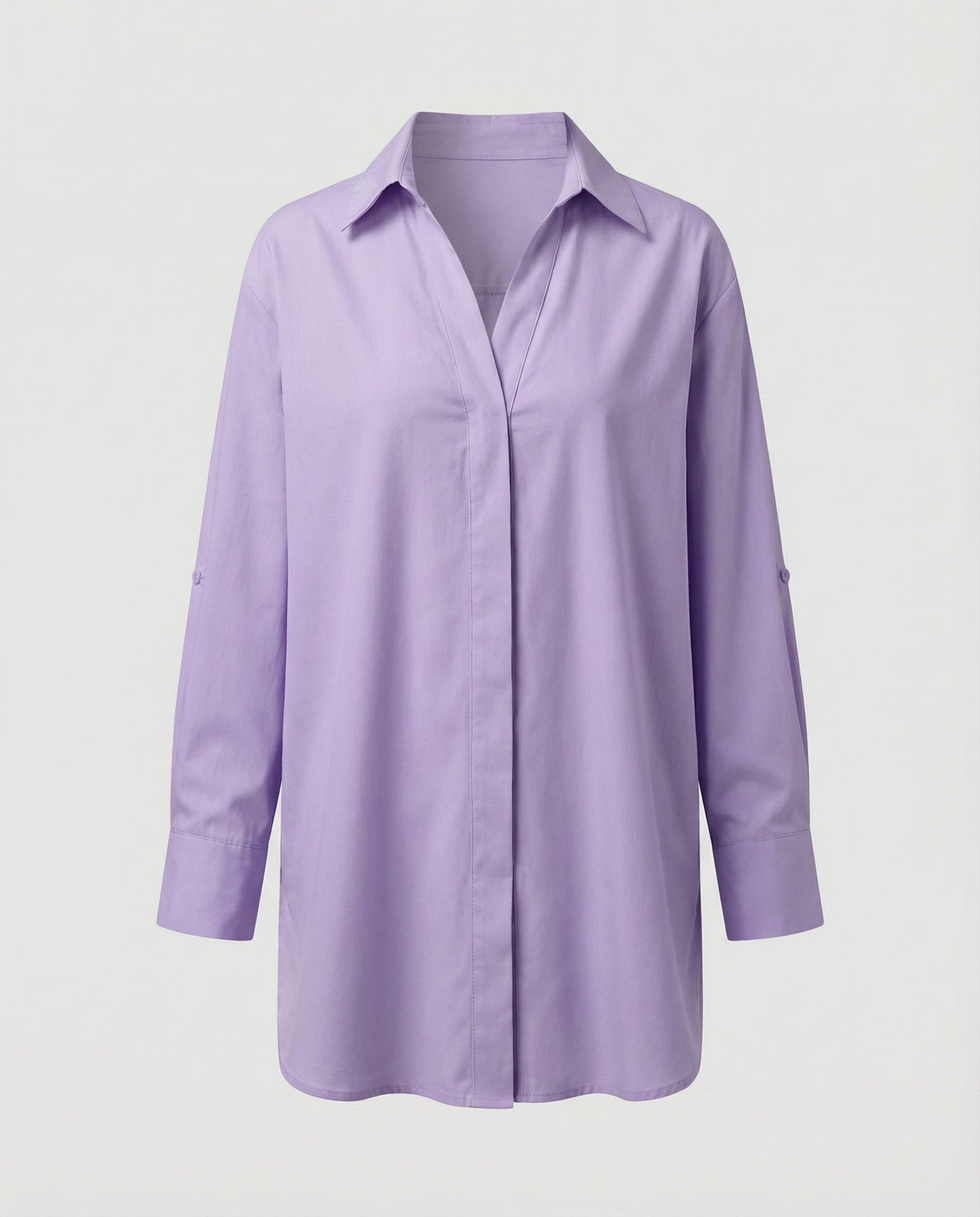 Stylisches Oversize-Shirt mit hochgekrempelten Ärmeln