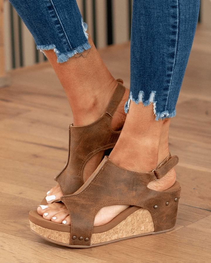 Zwergini-Mode | Stylische Sandalen