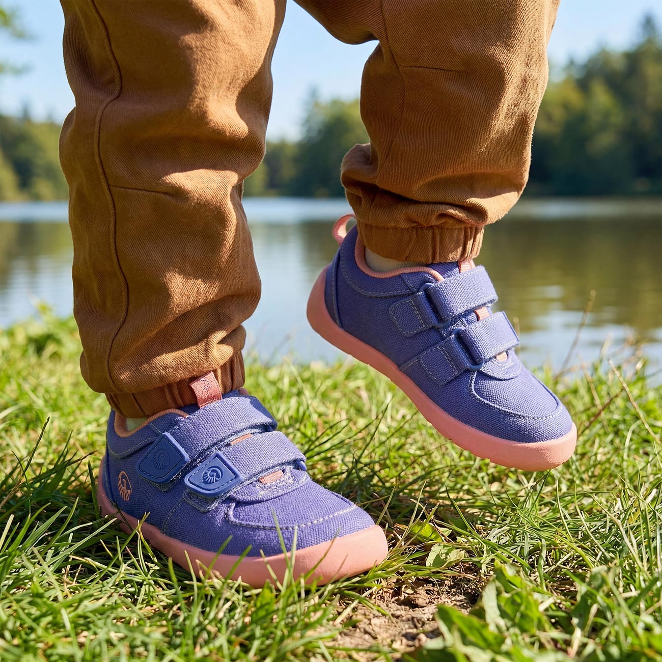 Kids Barefoot Canvas