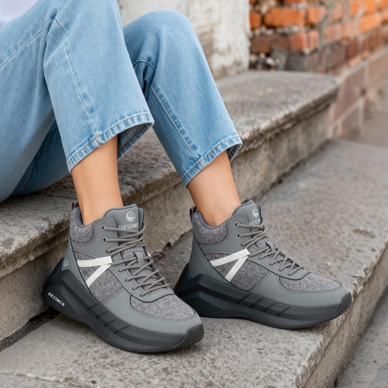 Chunky High Sneaker Women