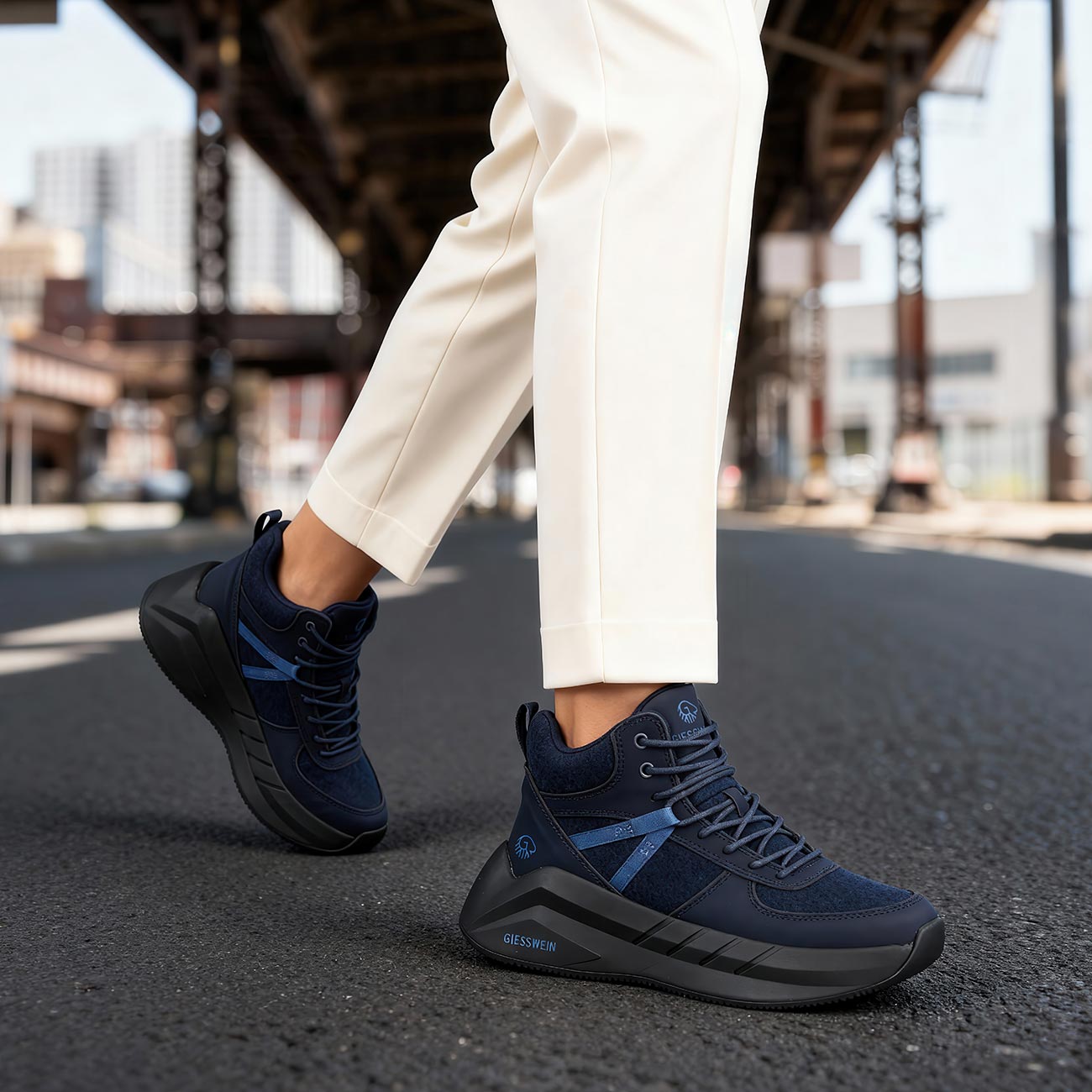 Chunky High Sneaker Women