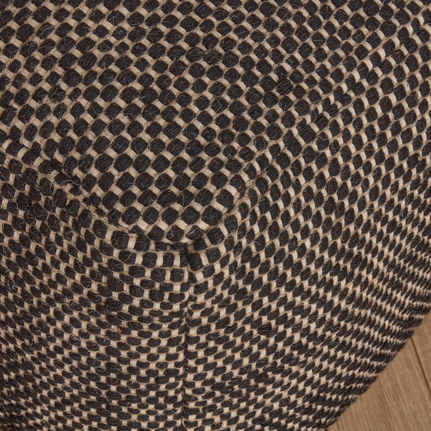 Atcham Woll- & Baumwoll-Ottomanhocker – Schwarz
