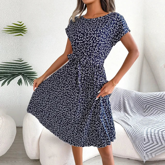 Zwergini-Mode | Elegantes Floral Kleid für Jeden Anlass