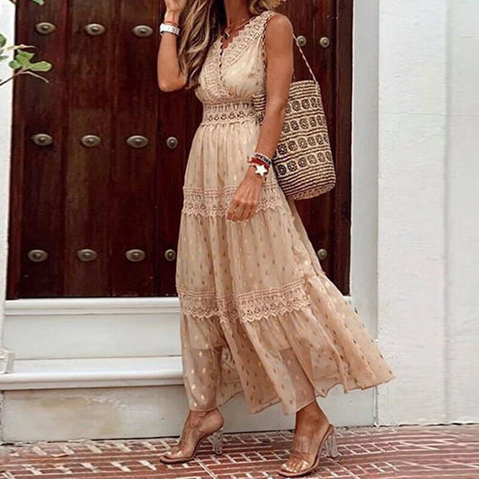 Schönes Sommerkleid aus Boho-Spitze