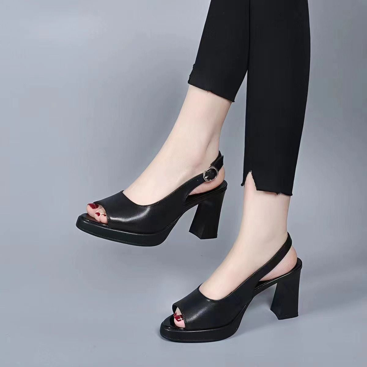 Zwergini-Mode | Orthopädische Schuhe mit Absatz