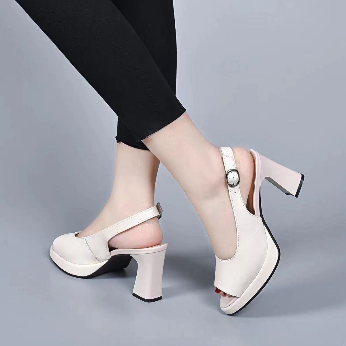 Zwergini-Mode | Orthopädische Schuhe mit Absatz