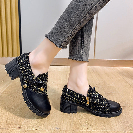 Zwergini-Mode | Das elegante Paar bunter Schuhe mit Schleife