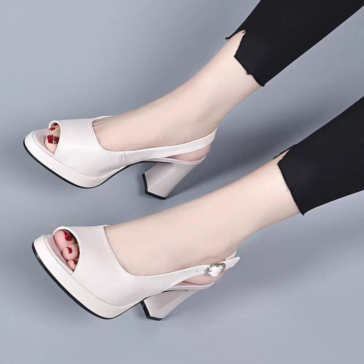 Zwergini-Mode | Orthopädische Schuhe mit Absatz