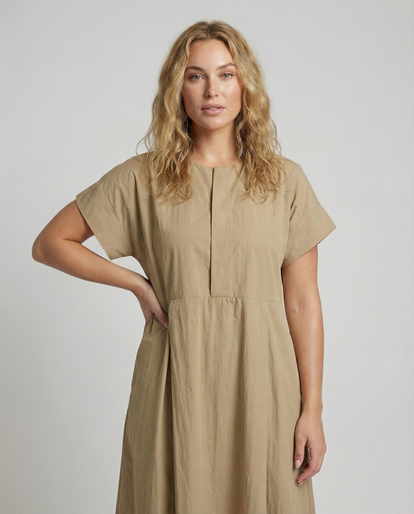 Damen weites Maxikleid mit kastiger Silhouette