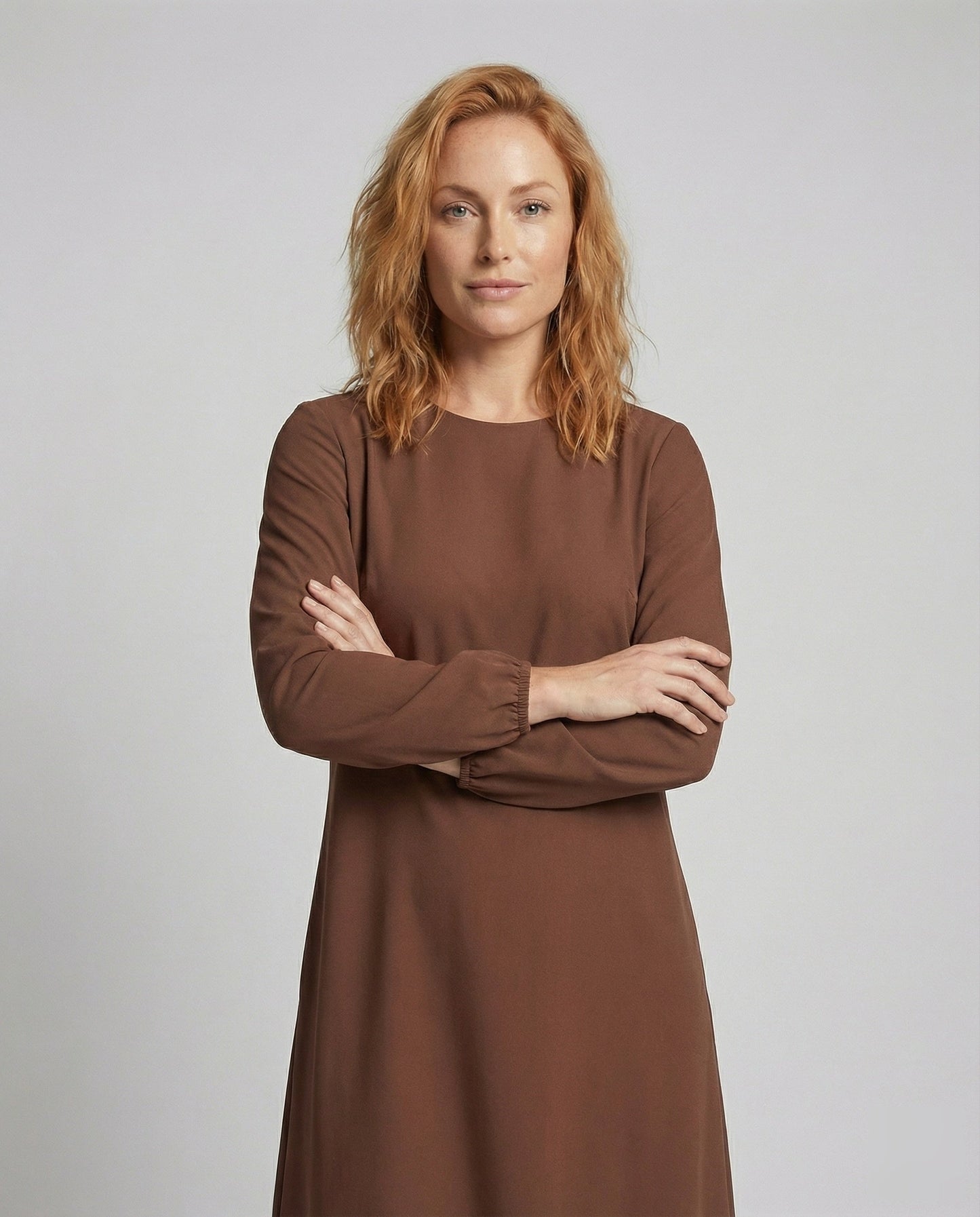 Damen schlichtes Maxikleid mit Volantstufe