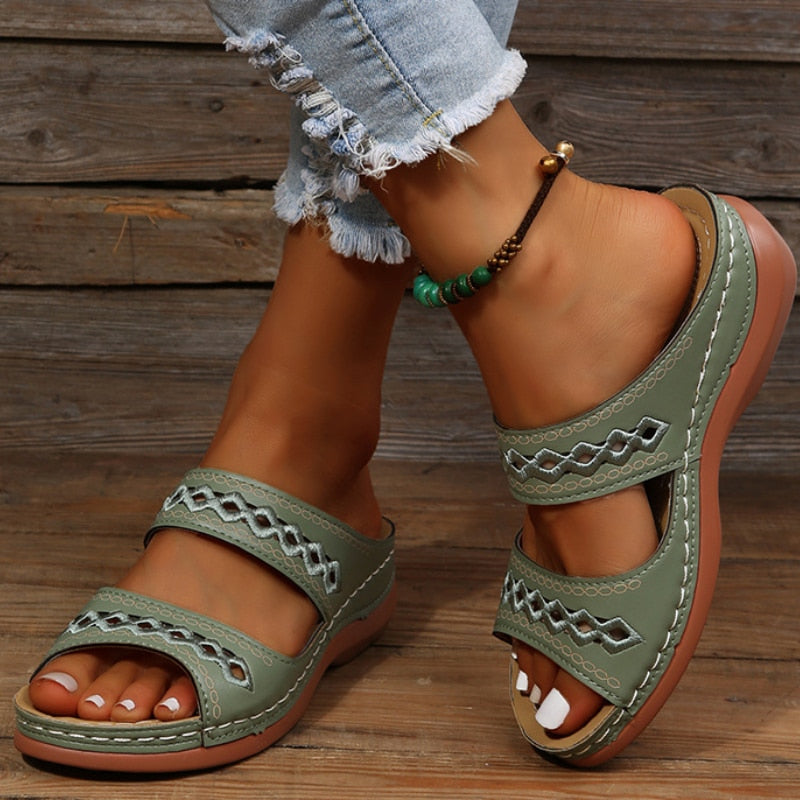 Zwergini-Mode | Gepolsterte orthopädische Sandalen