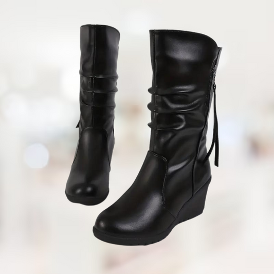 Zwergini-Mode – Halbhohe Winter-Keilstiefel für Damen