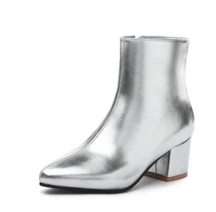 Zwergini-Mode | Stilvolle Silberne Stiefeletten