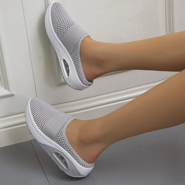 Zwergini-Mode - Orthopädische Sandalen Keilabsätze