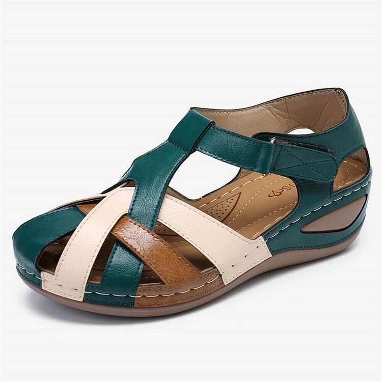 Zwergini-Mode | Orthopädische Keilsandalen